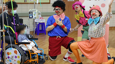 Medical Clown warmly celebrate Children’s Day; Hualien Tzu Chi Hospital cares for hospitalized children after the earthquake